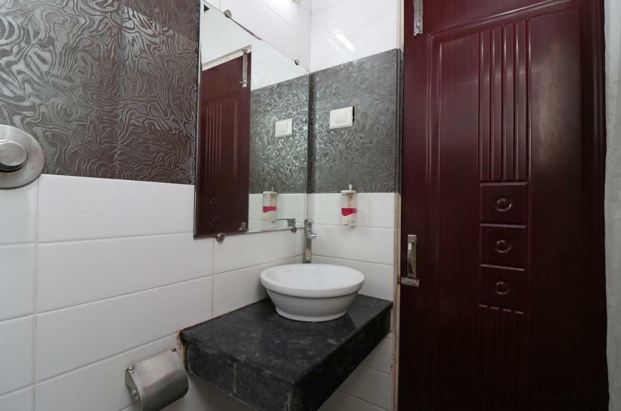 Oyo 22034 Hotel Kanisshk International Rourkela Extérieur photo